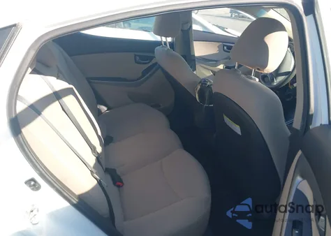 2016 Hyundai Elantra Se/Sport/Limited z USA, uszkodzony, nr VIN 5NPDH4AE3GH755197